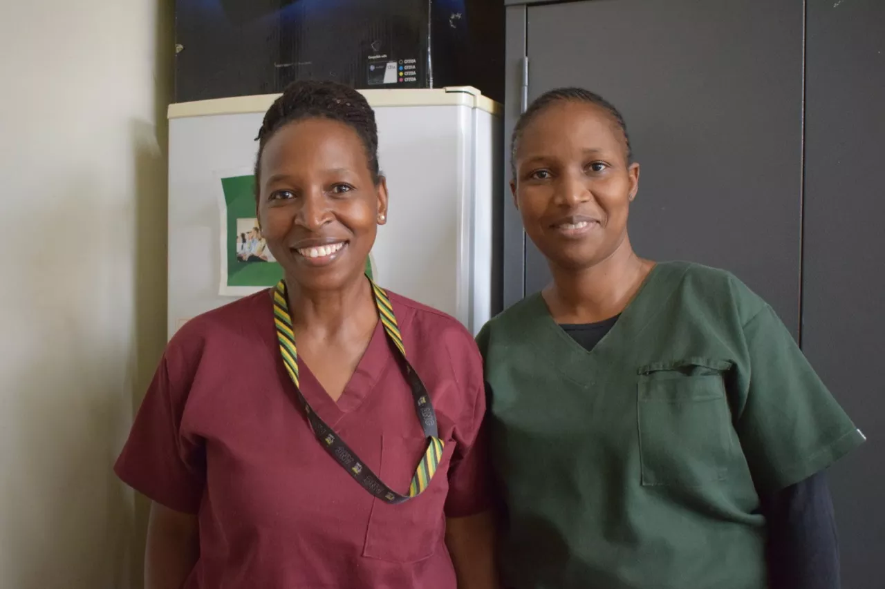 Bara nurses Refilwe Khumalo (left) Beauty Modau (right) Feb 2023 (1)